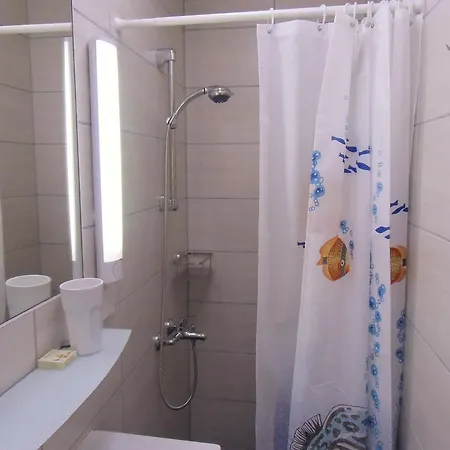 Kolman Cres